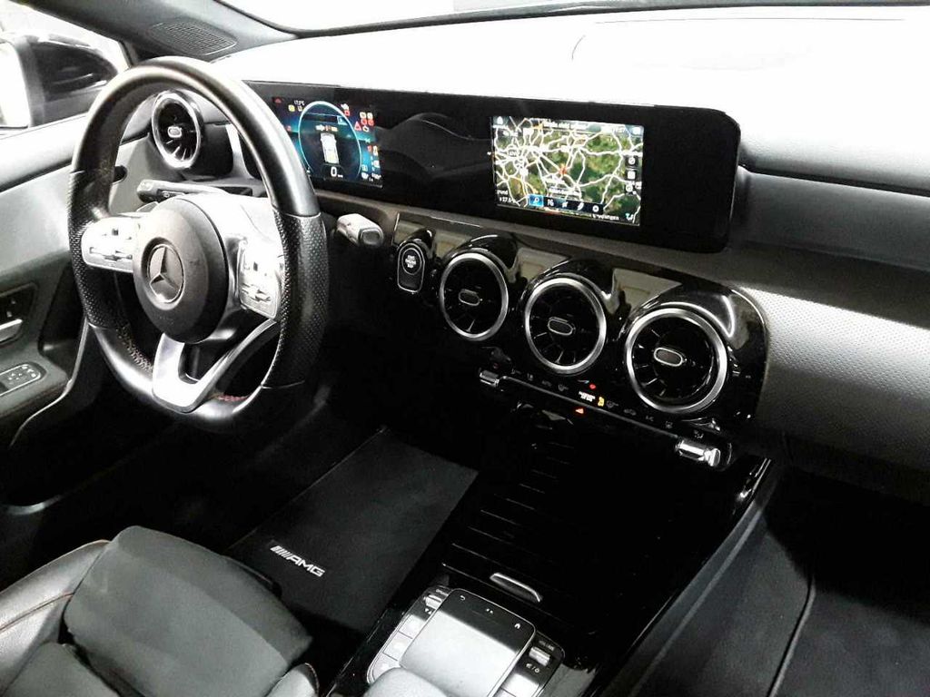 Mercedes-Benz A 250 2021