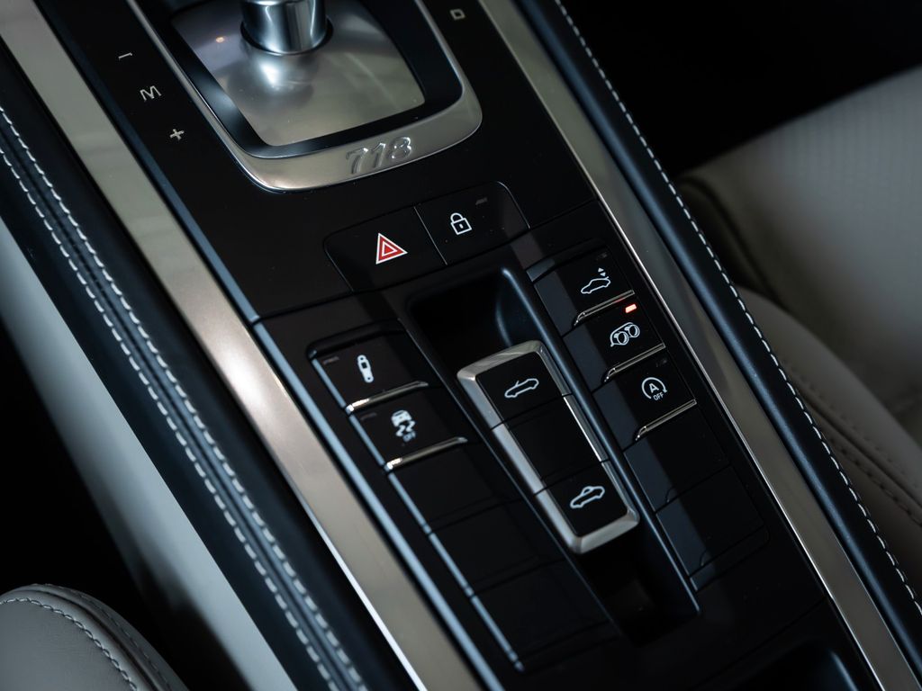 Porsche Boxster 2022