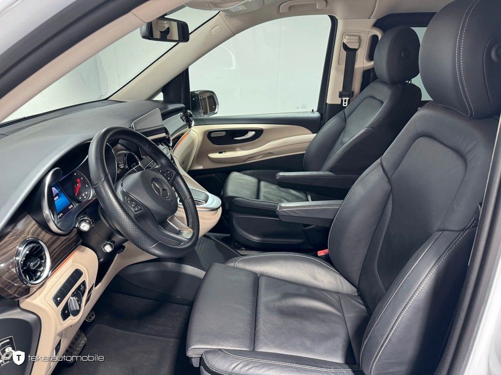 Mercedes-Benz 220 2022