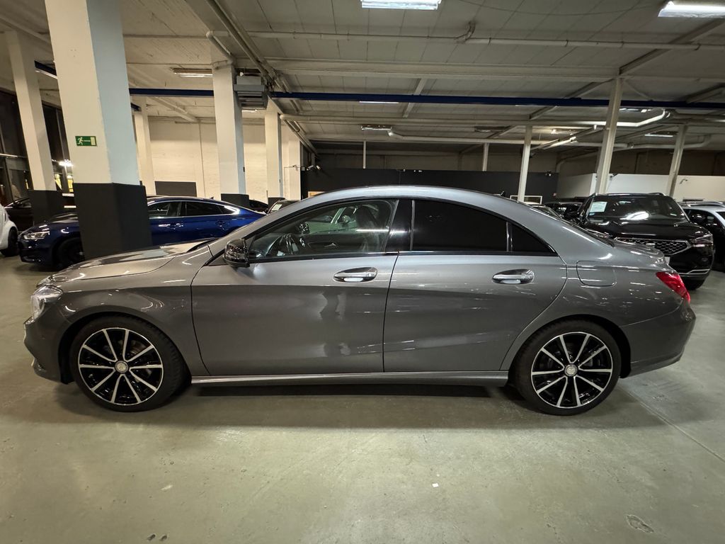 Mercedes-Benz CLA 180 2014