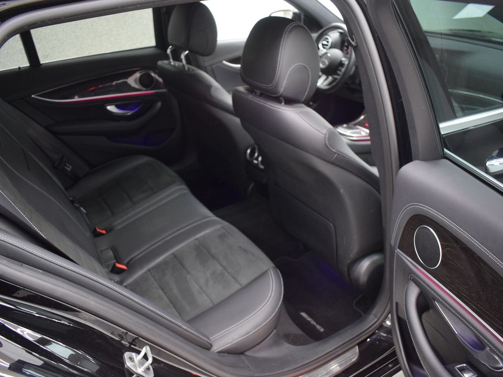 Mercedes-Benz E 300 2022