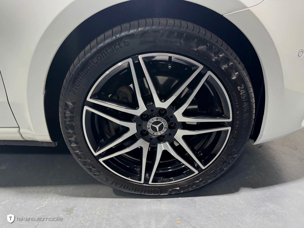 Mercedes-Benz 220 2022