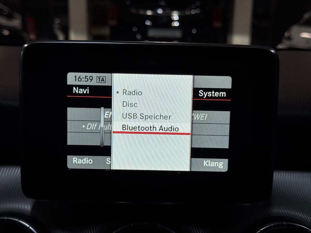 Mercedes-Benz CLA 180 2014