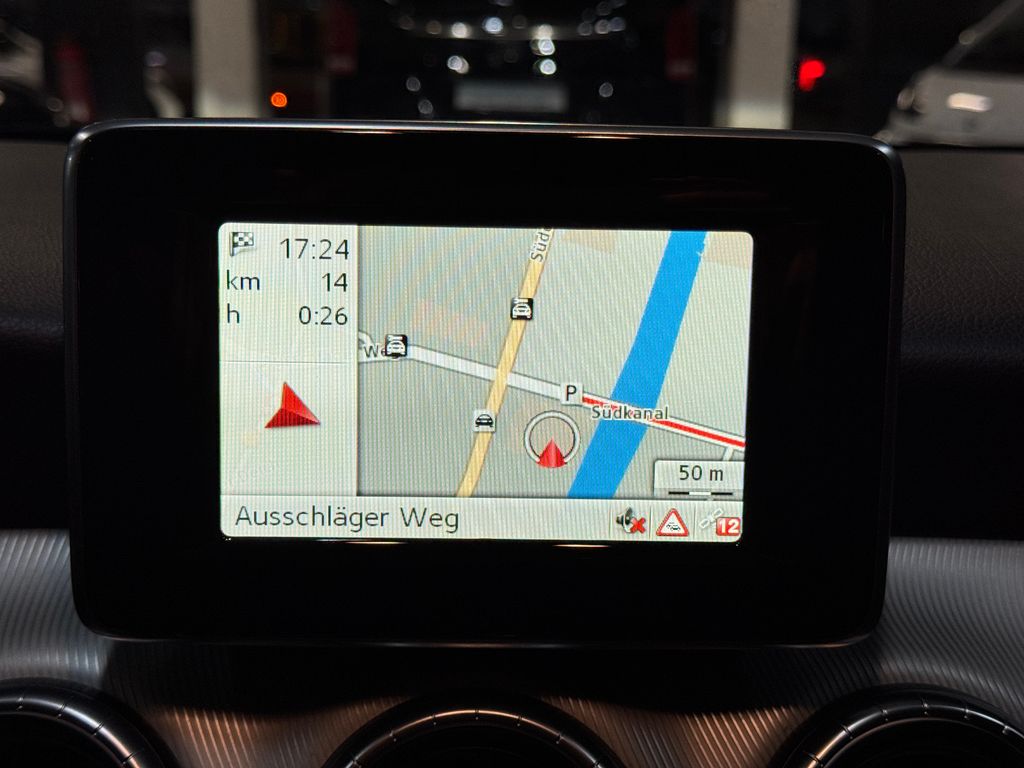 Mercedes-Benz CLA 180 2014