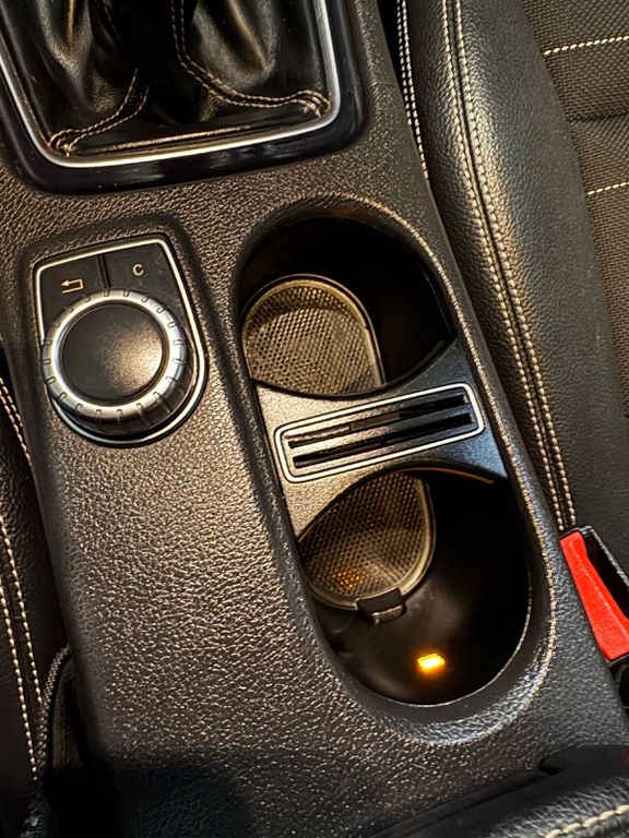 Mercedes-Benz CLA 180 2014