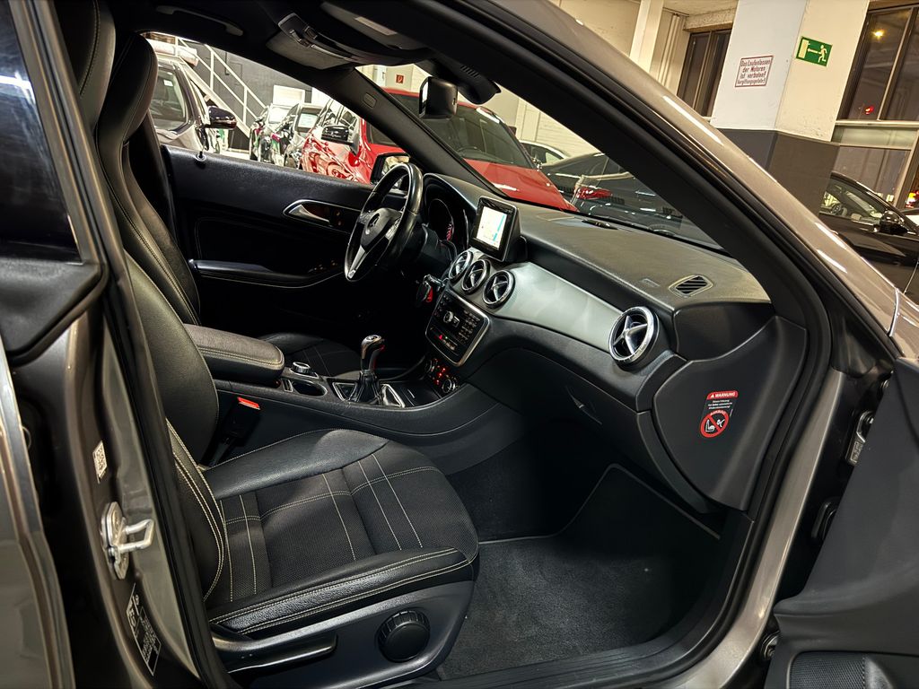Mercedes-Benz CLA 180 2014