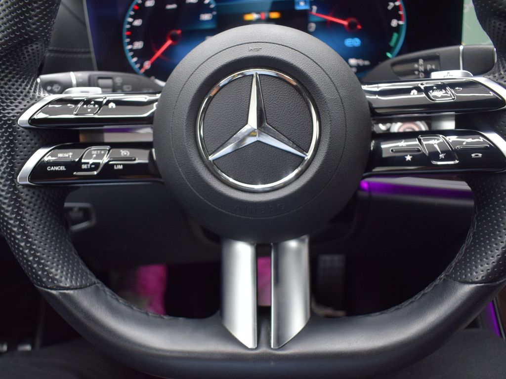 Mercedes-Benz E 300 2022