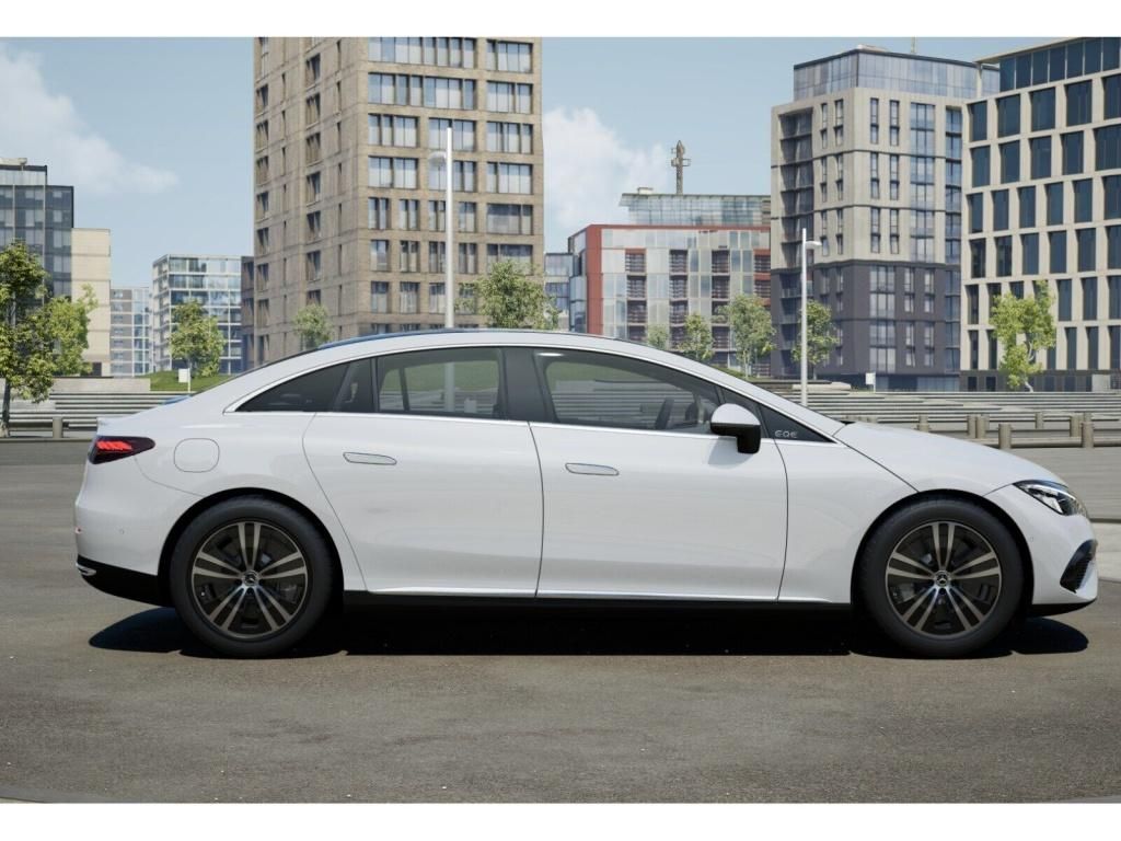 Mercedes-Benz EQE 2022