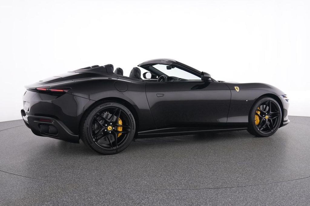Ferrari Roma 2025