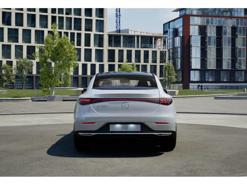 Mercedes-Benz EQE 2022