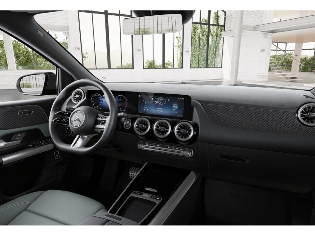 Mercedes-Benz B 220 2024