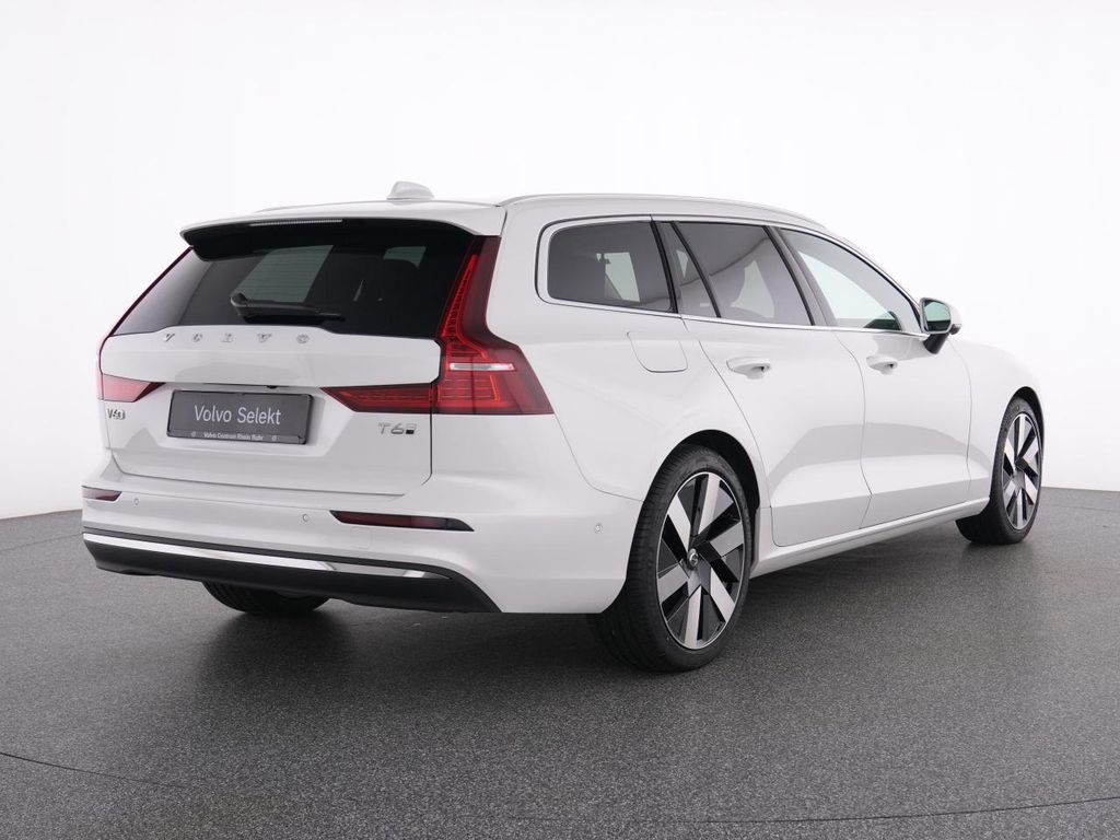Volvo V60 2025