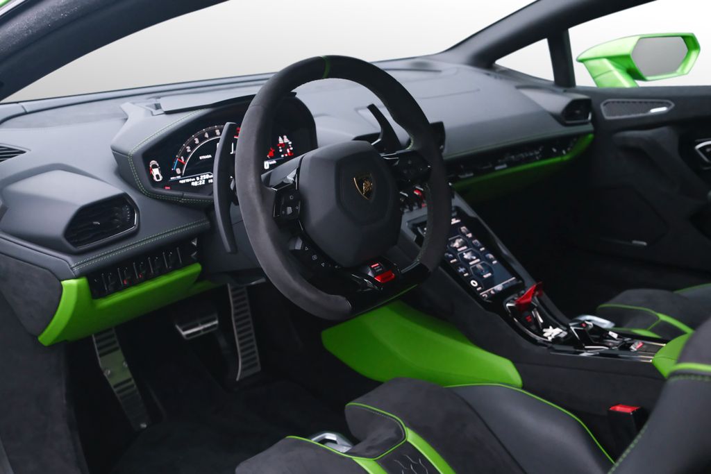 Lamborghini Huracán 2023