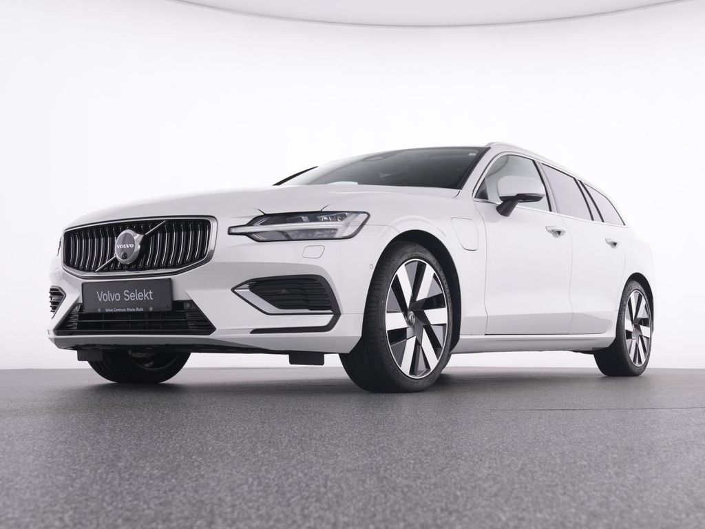 Volvo V60 2025