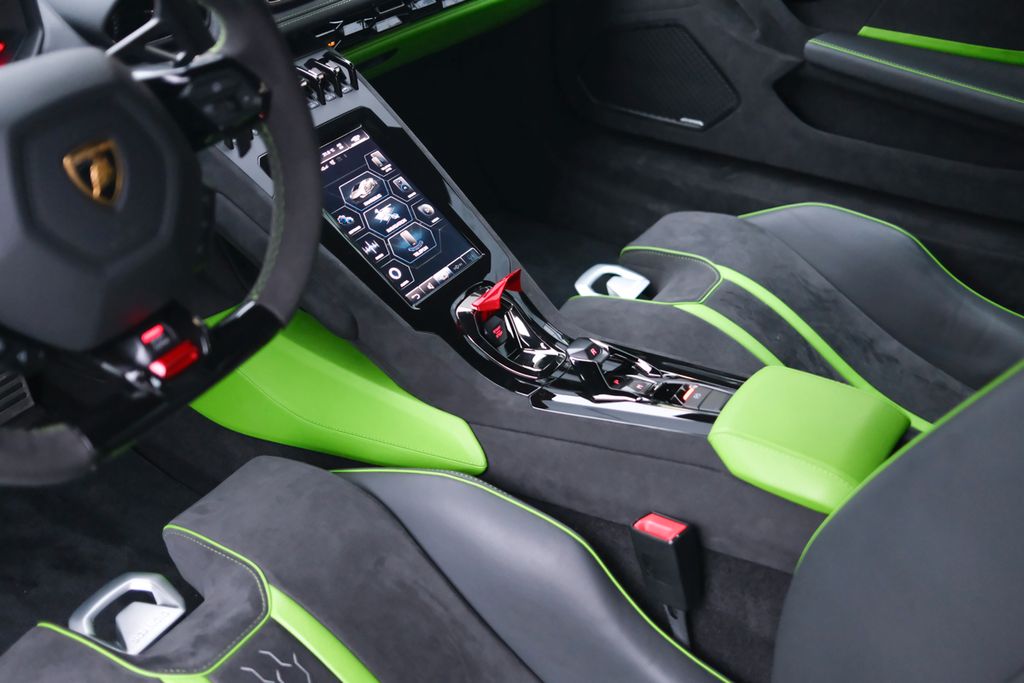 Lamborghini Huracán 2023