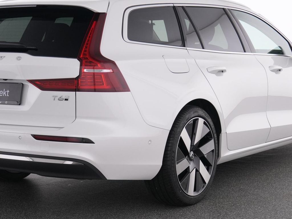 Volvo V60 2025