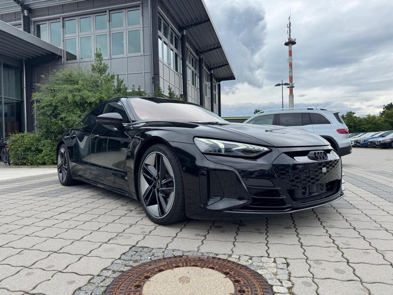 Audi RS e-tron GT 2022