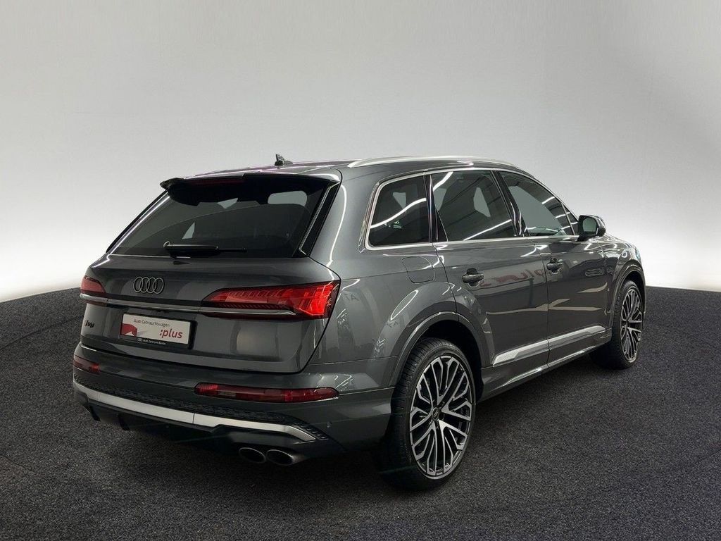 Audi SQ7 2025