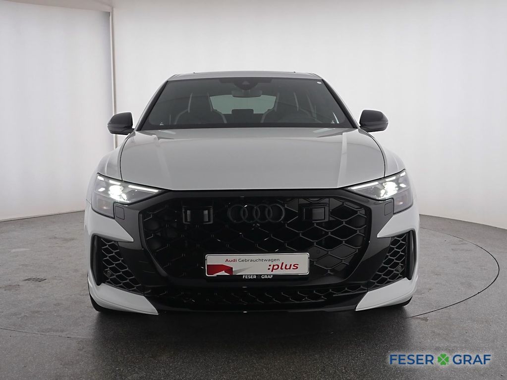 Audi RSQ8 2025