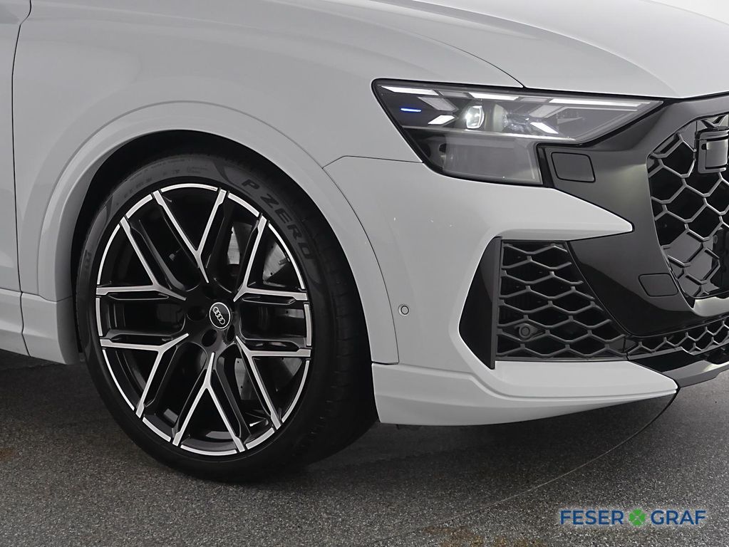 Audi RSQ8 2025