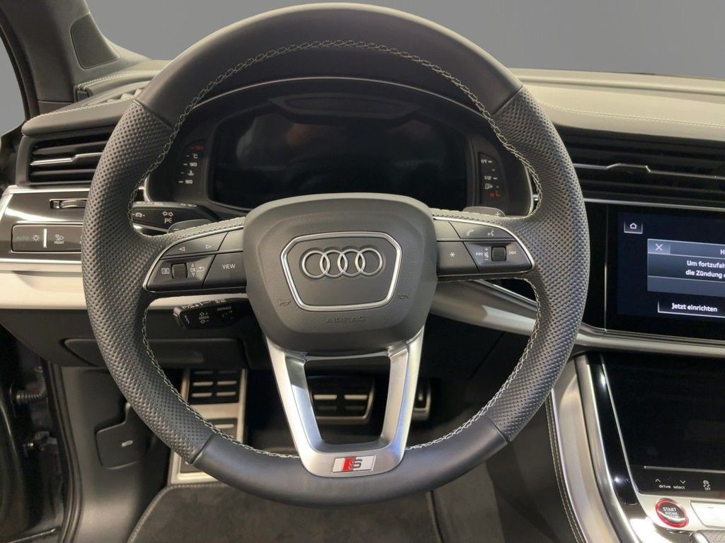 Audi SQ7 2025