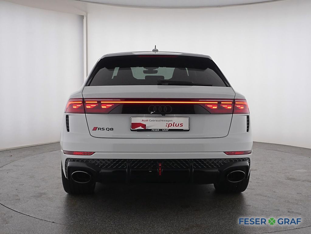 Audi RSQ8 2025