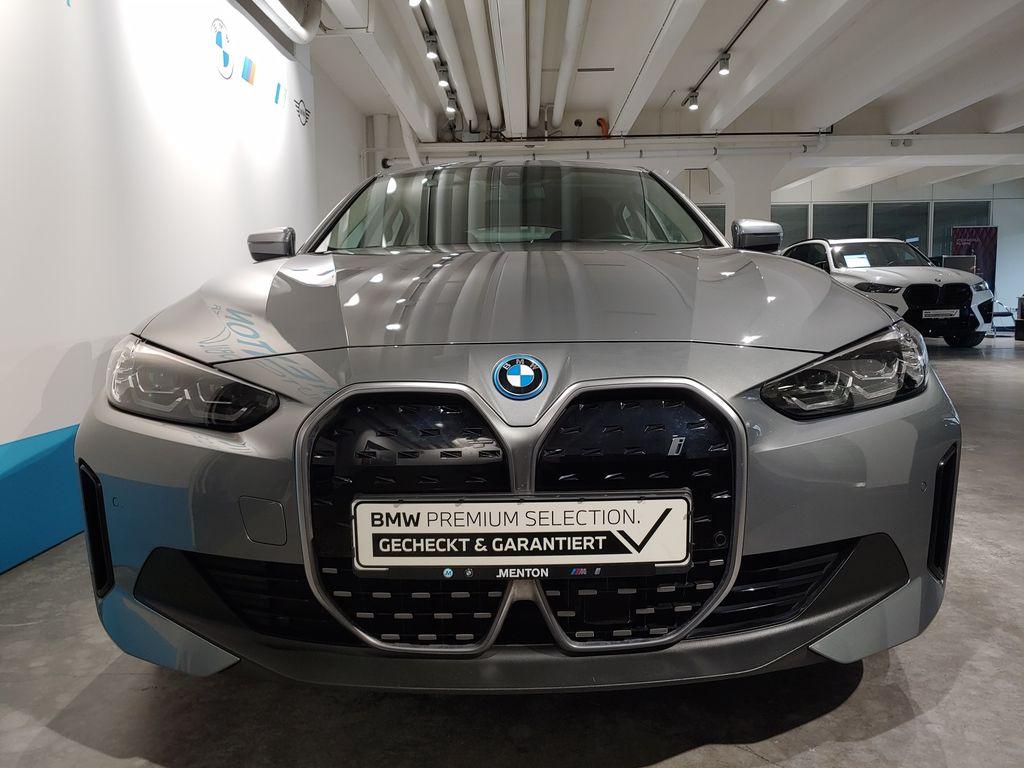 BMW i4 2023