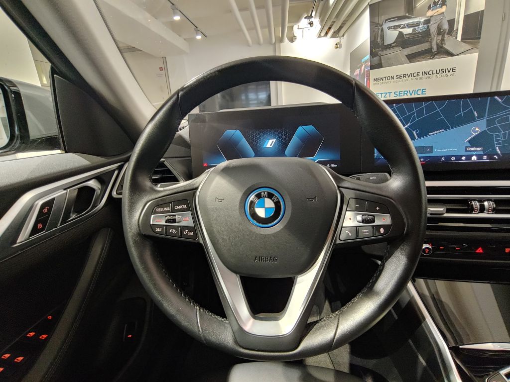 BMW i4 2023