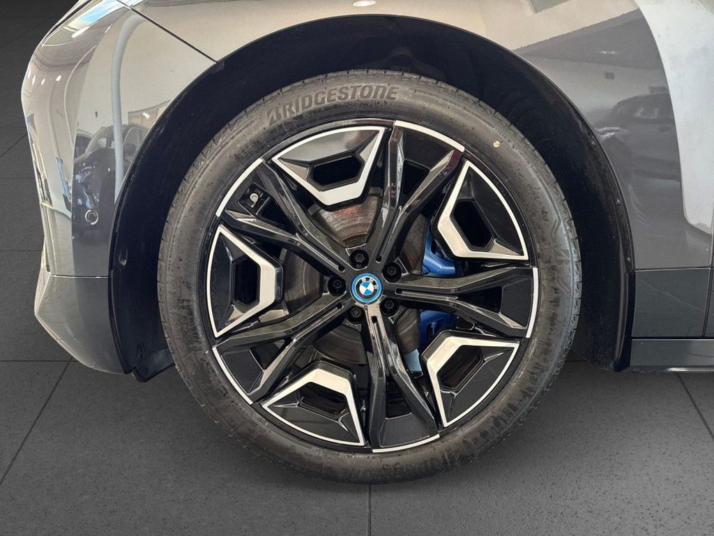 BMW iX 2023