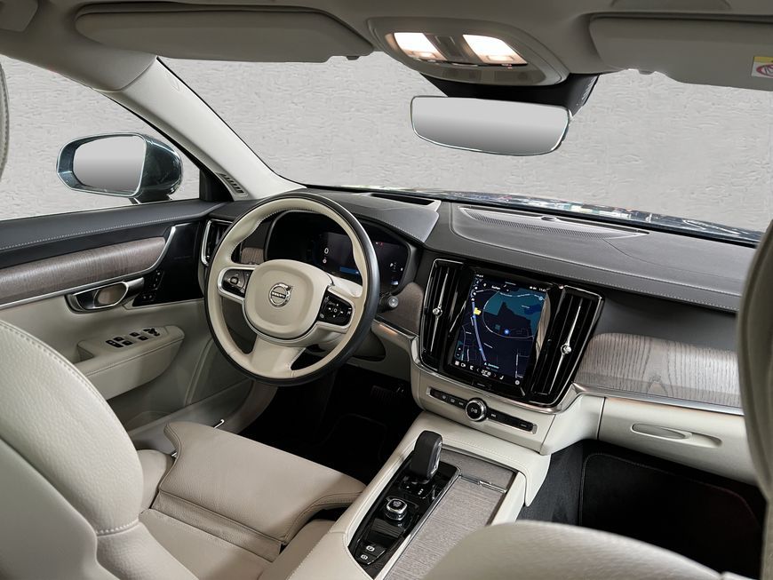 Volvo V90 2022