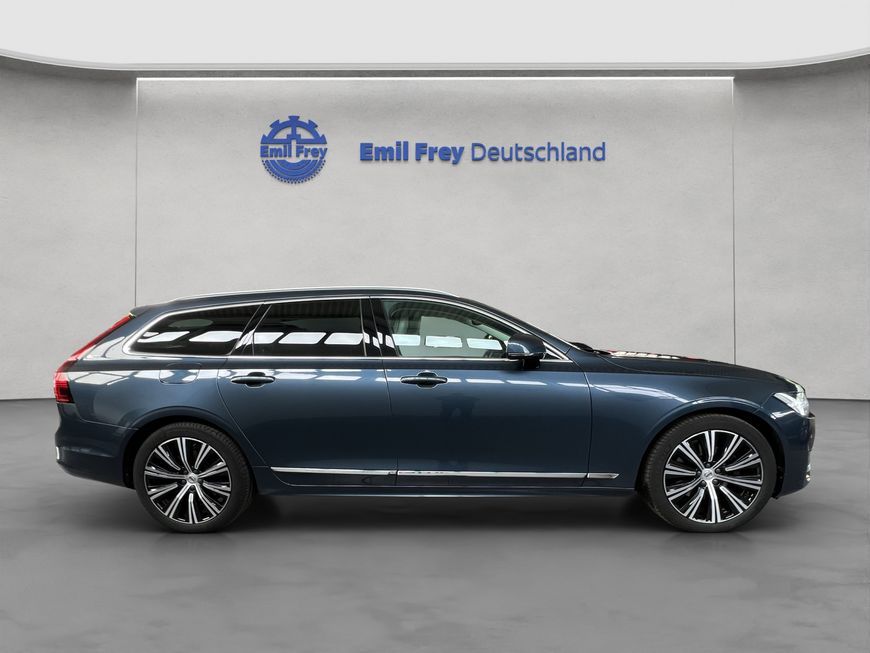 Volvo V90 2022