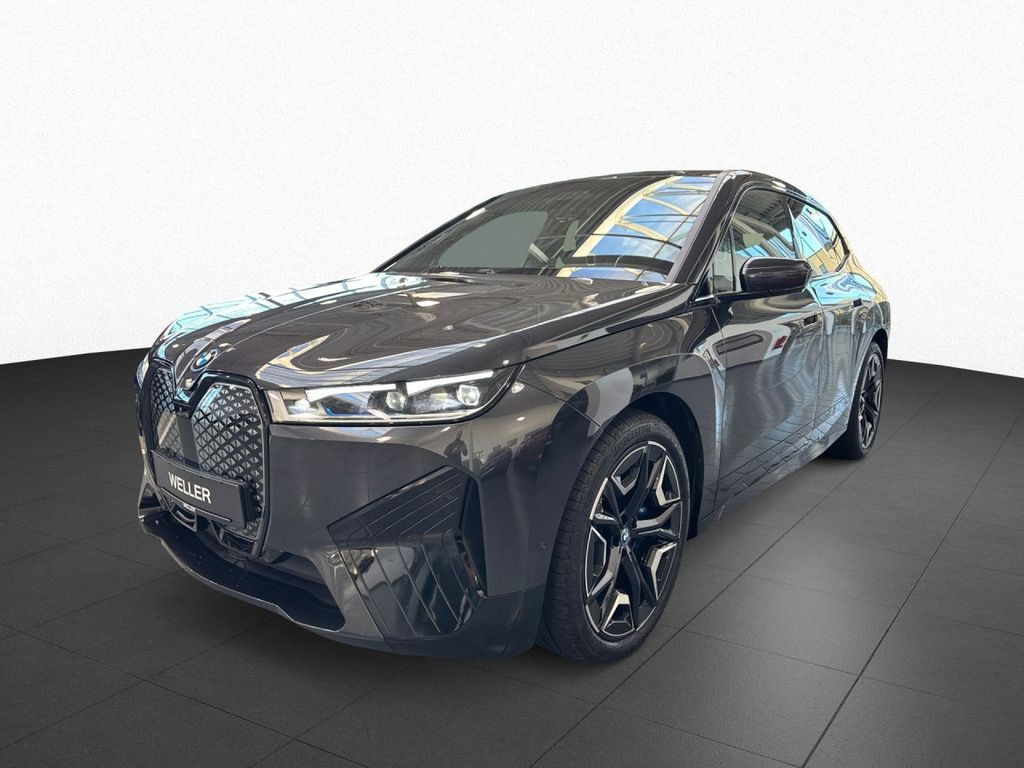 BMW iX 2023