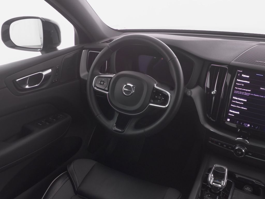 Volvo XC60 2022