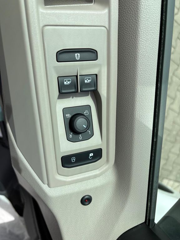 Volkswagen T7 California