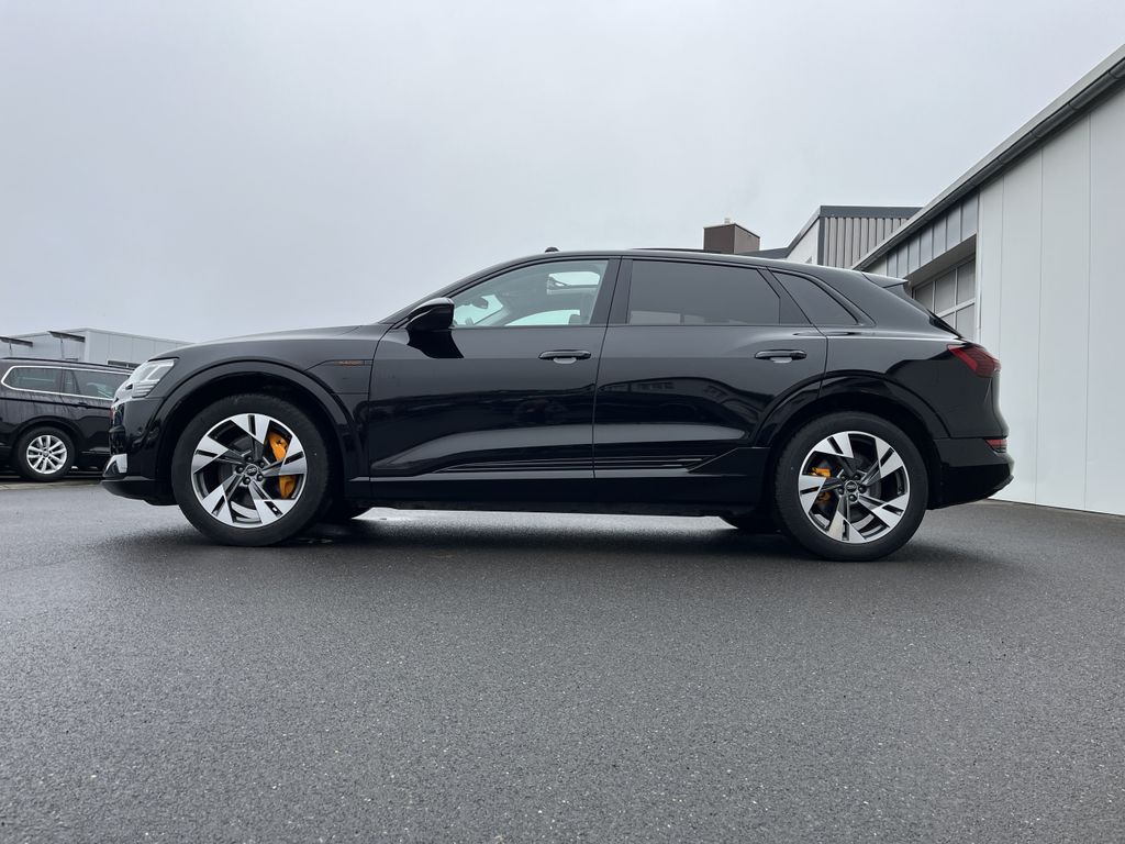Audi e-tron 2022