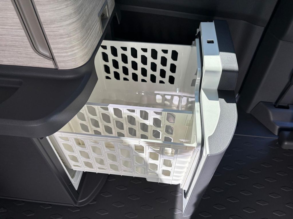 Volkswagen T7 California