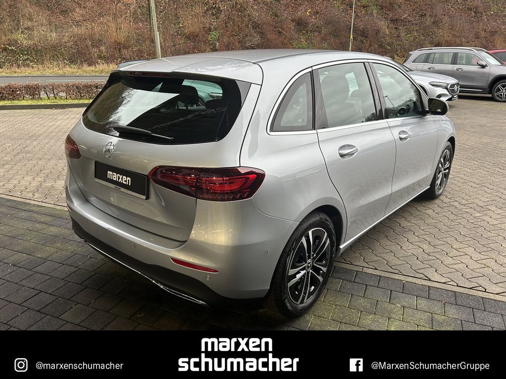 Mercedes-Benz B 200 2024