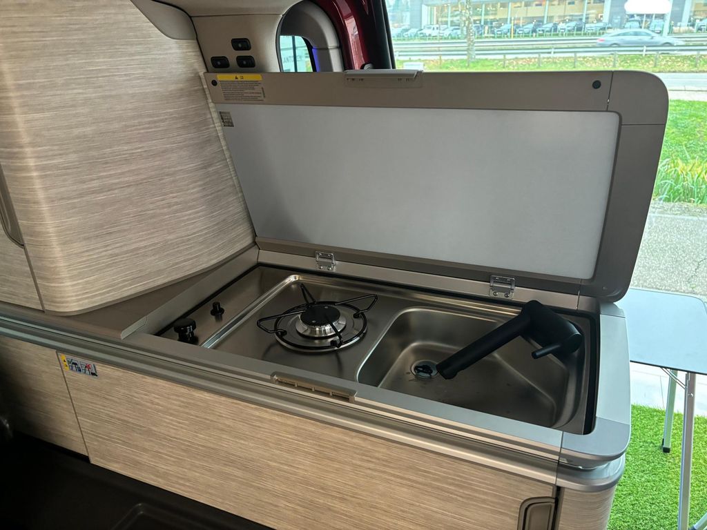 Volkswagen T7 California