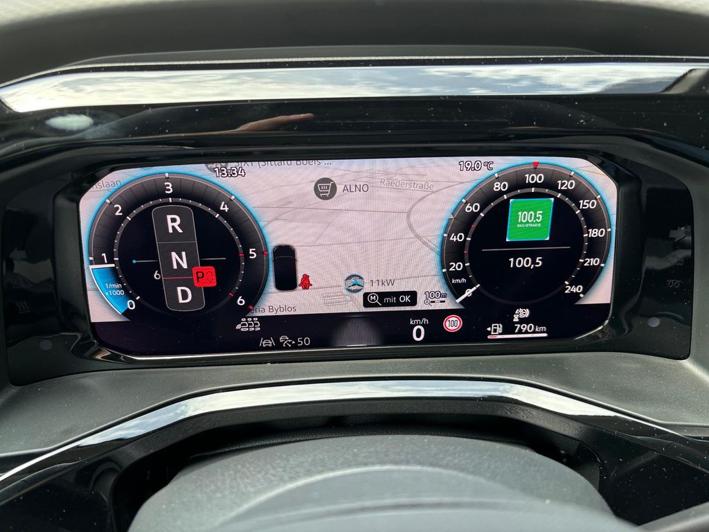 Volkswagen T7 California