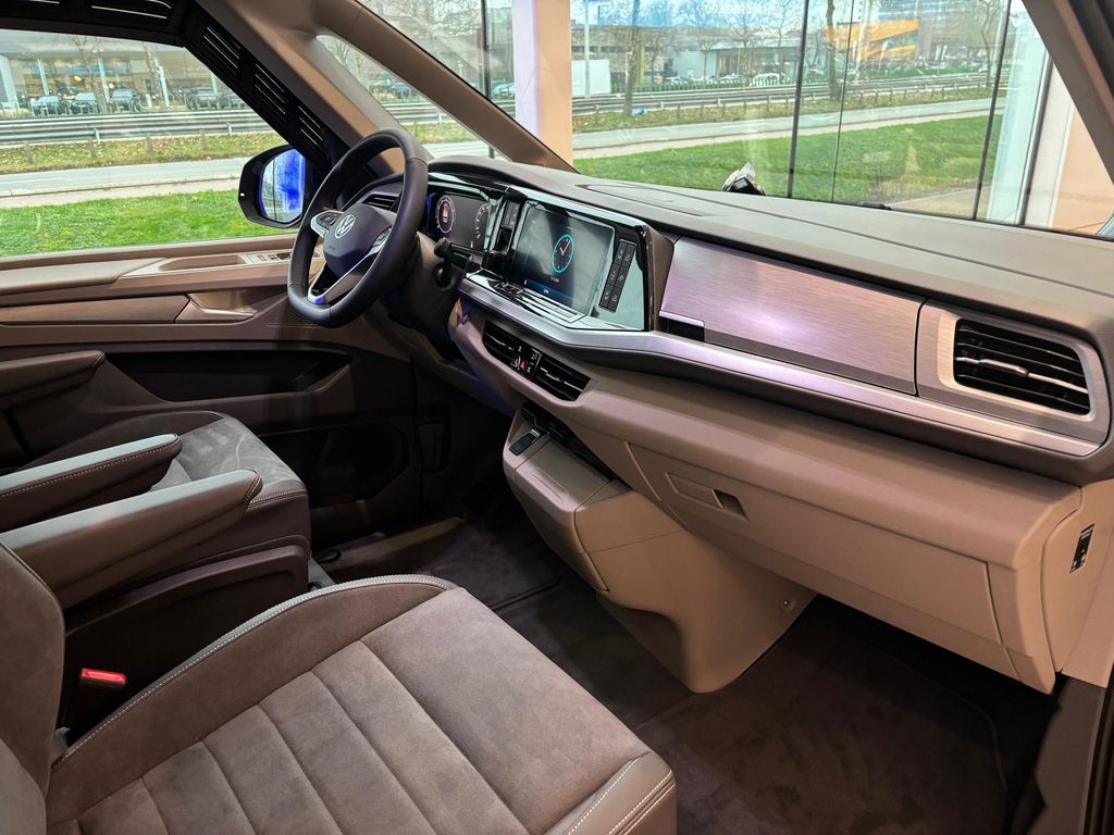 Volkswagen T7 California