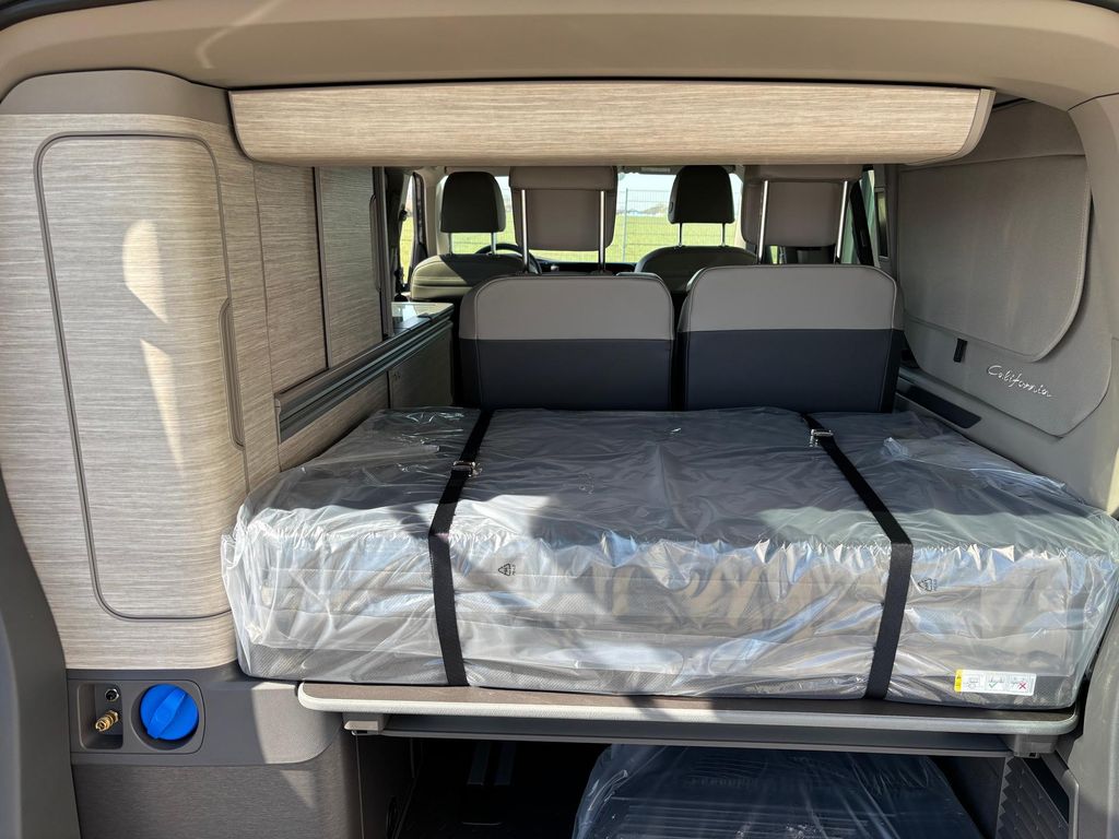 Volkswagen T7 California