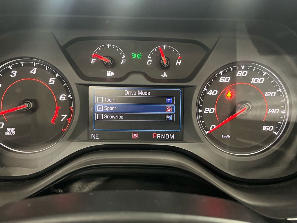 Chevrolet Camaro 2021