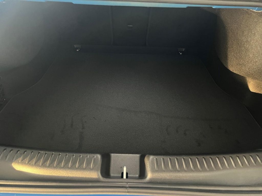 Mercedes-Benz CLA 200 2025