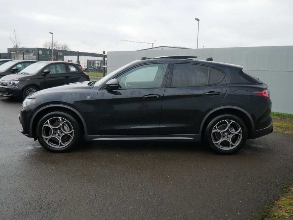 Alfa Romeo Stelvio 2023