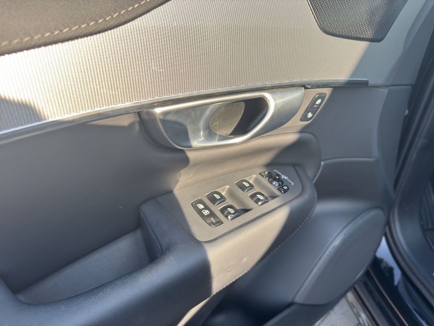 Volvo XC90 2024