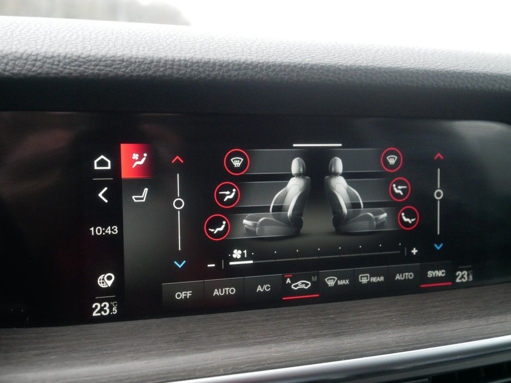 Alfa Romeo Stelvio 2023