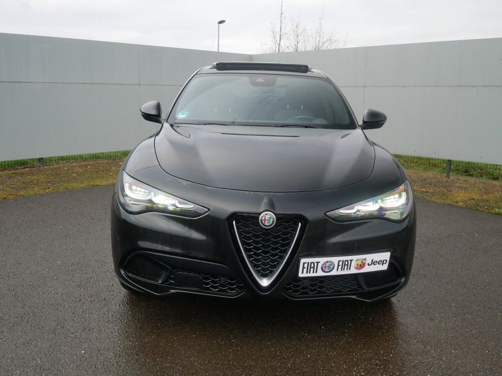 Alfa Romeo Stelvio 2023