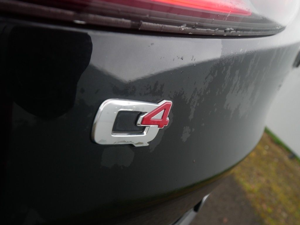 Alfa Romeo Stelvio 2023