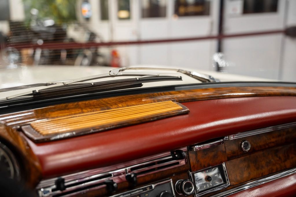 Mercedes-Benz 220 1963