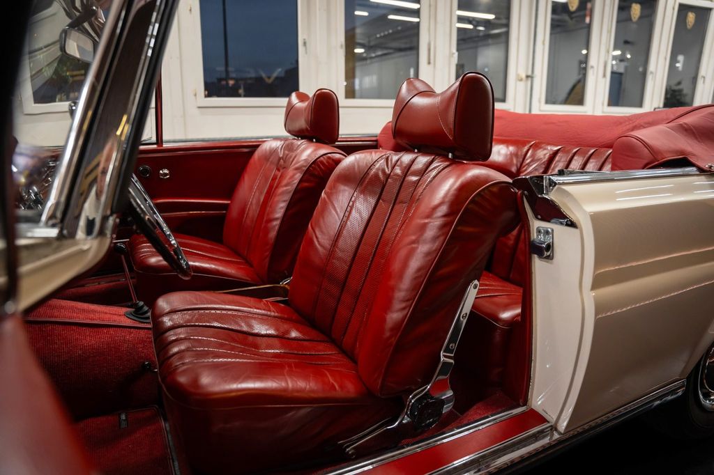 Mercedes-Benz 220 1963